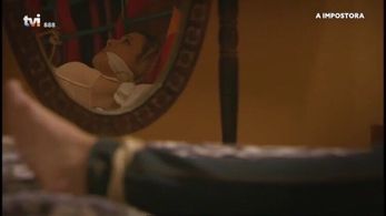 Maya Booth in A Impostora: Episode #2.85 (2017)