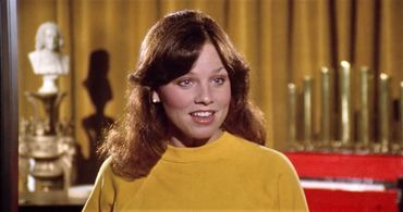 Debra Clinger in Midnight Madness (1980)