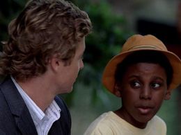 Simon Baker and Jonathan Biggs in The Mentalist (2008)