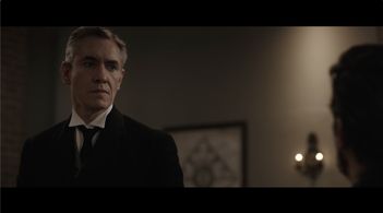 as Thomas Edison in 'Nikola Tesla - the man from the future'