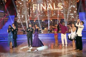 Ricki Lake, Tom Bergeron, Brooke Burke, Karina Smirnoff, Cheryl Burke, Derek Hough, Rob Kardashian, and J.R. Martinez in