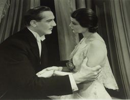 Sidney Fox and Paul Lukas in Strictly Dishonorable (1931)