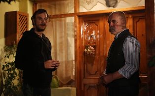 Öner Erkan and Ercan Kesal in Çukur (2016)