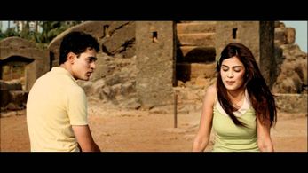 Genelia D'Souza and Imran Khan in Jaane Tu... Ya Jaane Na (2008)