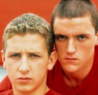 Glen Berry and Scott Neal in Beautiful Thing (1996)