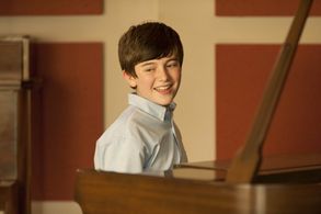 Greyson Chance in Raising Hope (2010)