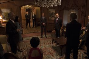 Kiefer Sutherland, Guy Buller, and Geoff Pierson in Designated Survivor (2016)