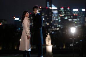 Tom Sturridge and Jenna Coleman in The Sandman: Dream a Little Dream of Me (2022)
