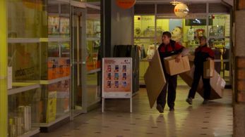 Cody Nickson and Jessica Graf in The Amazing Race (2001)