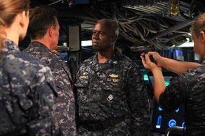 Andre Braugher, Daisy Betts, and Jesse Luken in Last Resort (2012)