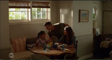 Bye Daddy! (Scott Speedman, Daniella Alonso)