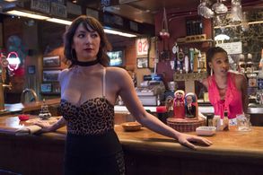 Shanola Hampton and Isidora Goreshter in Shameless (2011)