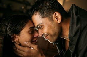 Karthi and Aditi Rao Hydari in Kaatru Veliyidai (2017)