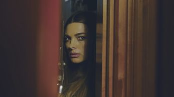 Aria Pullman Ostrander as Iris in Deadly Inn.