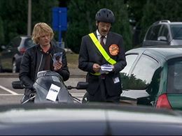 Mark Heap and Julian Rhind-Tutt in Green Wing (2004)