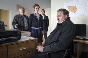 Michael Brandner, Melanie Marschke, Andreas Schmidt-Schaller, and Fanny Stavjanik in Leipzig Homicide (2001)