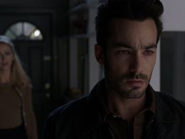 Aarón Díaz and Johanna Braddy in Quantico (2015)