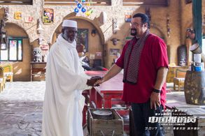 Steven Seagal and Eriq Ebouaney in China Salesman (2017)