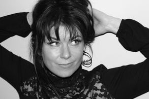 Victoria Delaney 2014 headshot