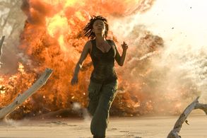 Emilia Burns in The Condemned (2007)