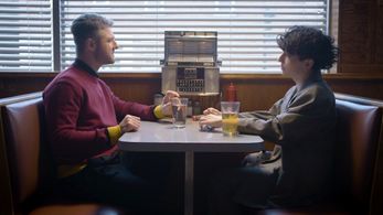 Pierre Lapointe and Hubert Lenoir in Autour du Jukebox (2016)