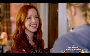 Amanda Lisman and Eloise Mumford in A Veteran's Christmas