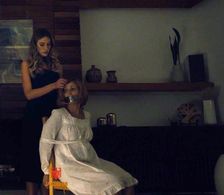 Judy Kain and Perry Mattfeld in Who Invited Them (2022)