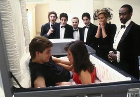 Jim Carrey, Lauren Hutton, Cleavon Little, Jeb Stuart Adams, Joseph Brutsman, Karen Kopins, Gary Mauro, and Glen Mauro i