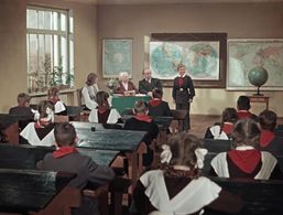 Aleksei Litvinov in The Flying Carpet (1957)