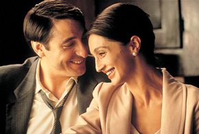 Carmelo Gómez and Silvia Munt in Secrets of the Heart (1997)