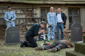 Melanie Marschke, Andreas Schmidt-Schaller, Stephan Schwartz, and Simone von Zglinicki in Leipzig Homicide (2001)