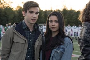 Ted Sutherland and Auli'i Cravalho in Rise (2018)