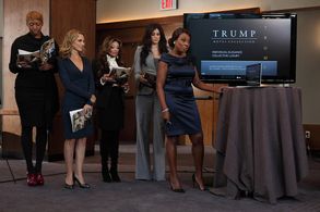 Star Jones, Marlee Matlin, Victoria Brown, NeNe Leakes, and Hope Dworaczyk Smith in The Apprentice (2004)