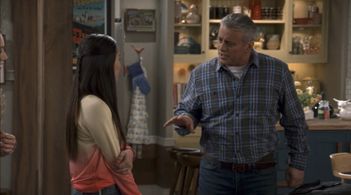 Matt LeBlanc and Lisa Yamada in Man with a Plan (2016)