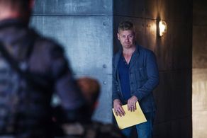 Nic Bishop in Dominion (2014)