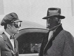 Warren Hull and Keye Luke in The Green Hornet Strikes Again! (1940)