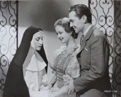 Kent Taylor, Evelyn Venable, and Dorothea Wieck in Cradle Song (1933)