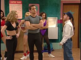 Christina Applegate, David Faustino, Lisa Arturo, Melissa De Sousa, John Carlos Frey, and Veronica De La Cruz in Married