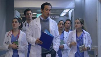 Yuval Segal, Ofer Shechter, Agam Rudberg, Maisa Abd Elhadi, and Adi Kvetner in Temporarily Dead (2014)