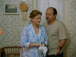 Natalya Gundareva and Vladimir Ilin in Khochu v tyurmu (1999)