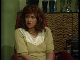 Olga Zuiderhoek in We zijn weer thuis (1989)