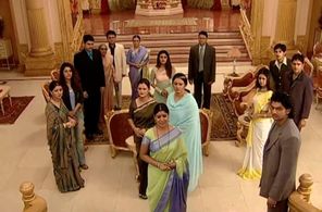 Neelam Mehra, Ali Asgar, Ali Hassan, Suchita Trivedi, Rajeev Bharadwaj, Rinku Karmarkar, Sakshi Tanwar, Karishma Randhaw
