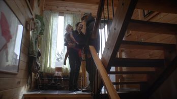 Aiyana Udesen, Ursala Furie, and Matt Furie in Feels Good Man (2020)