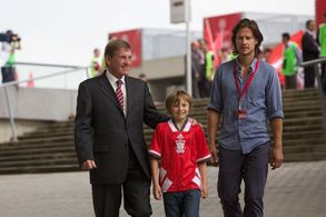 Kenny Dalglish, Kristian Kiehling, and Perry Eggleton in Will (2011)