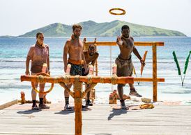 Elizabeth Olson, Carl Boudreaux, Davie Rickenbacker, and Alec Merlino in Survivor (2000)