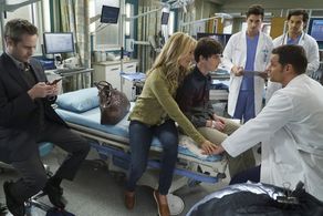 Justin Chambers, Joe Dinicol, Tanya Clarke, Peter Cilella, William Leon, and Giacomo Gianniotti in Grey's Anatomy (2005)