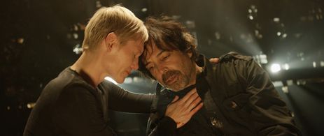 Richard Grieco, Michael Su, and Jolene Andersen in Attack of the Unknown (2020)