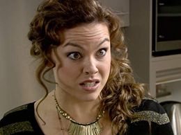 Amy Mathews in Packed to the Rafters (2008)