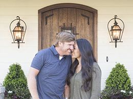 Chip Gaines and Joanna Gaines in Fixer Upper (2013)