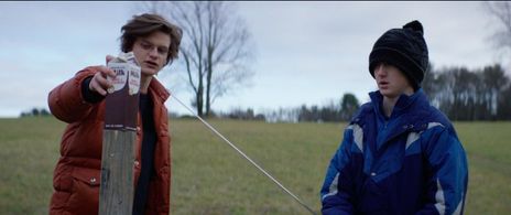 Charlie Tahan and Sawyer Barth in Super Dark Times